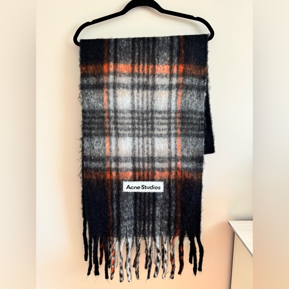 Acne Studios Fringe Scarf - Picture 2 of 13